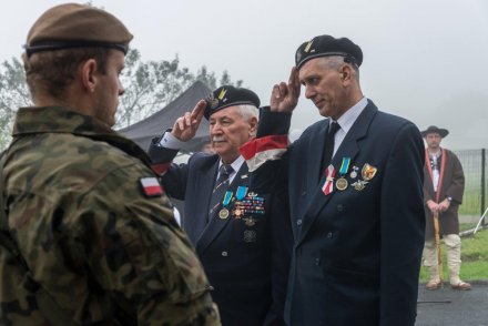 Uroczystość upamiętnienia mjra Adolfa Pilcha - delagacja Środowiska Stołpecko - Nalibockiego i rodzin AK